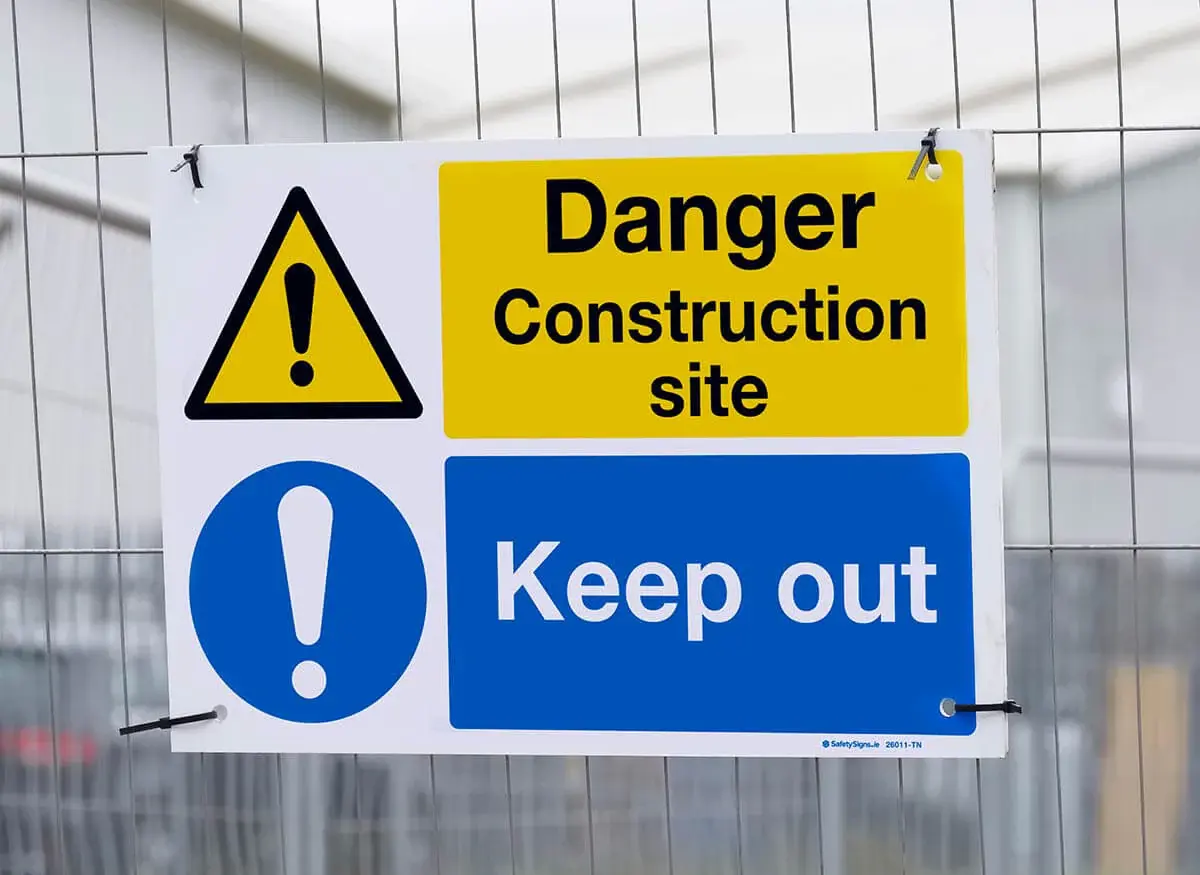 construction-safety-26011_1200x875